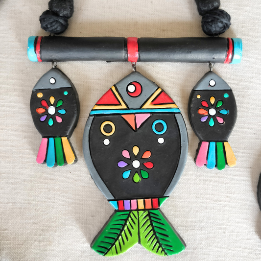 Terracotta Jewellery Set with Big Fish Pendant - Black