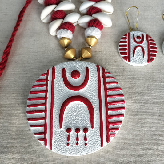 Terracotta Jewellery Set with Circle Pendant- White, Red