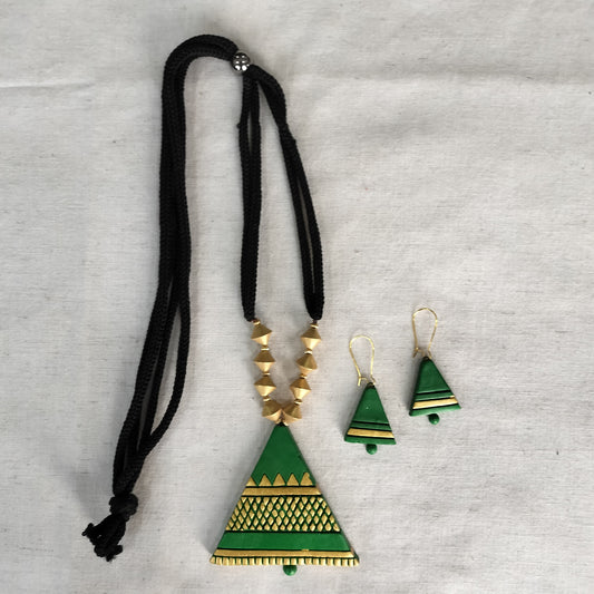 Terracotta Jewellery Set with Triangle Pendant - Green